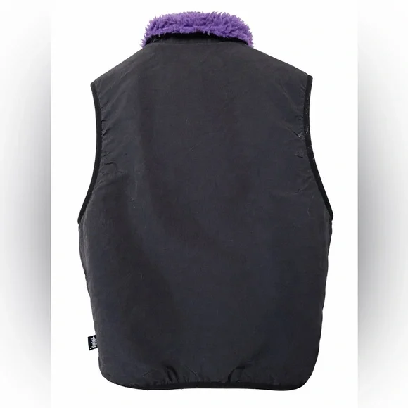 STUSSY reversible Sherpa vest, unisex. Size S - www.disolcolor.com